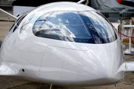 طائرة اليس الكهربائية